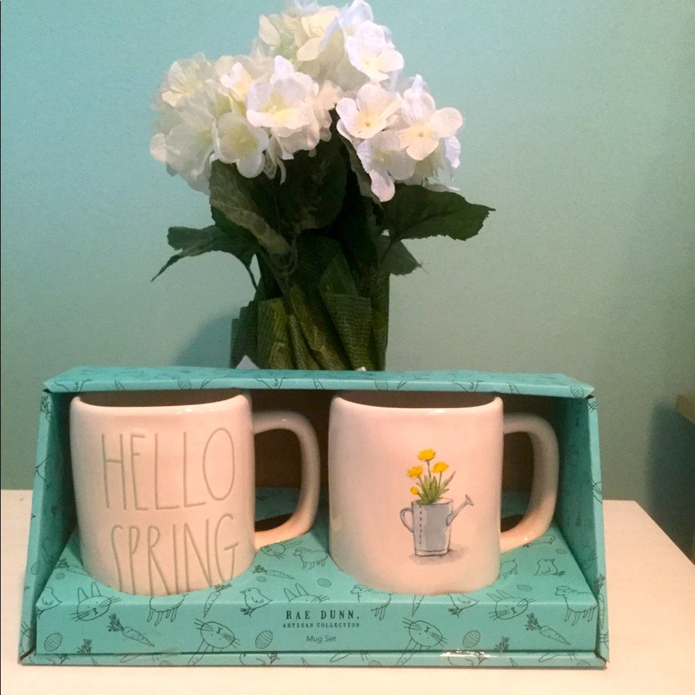 Rae Dunn “HELLO SPRING” coffee/tea mug set